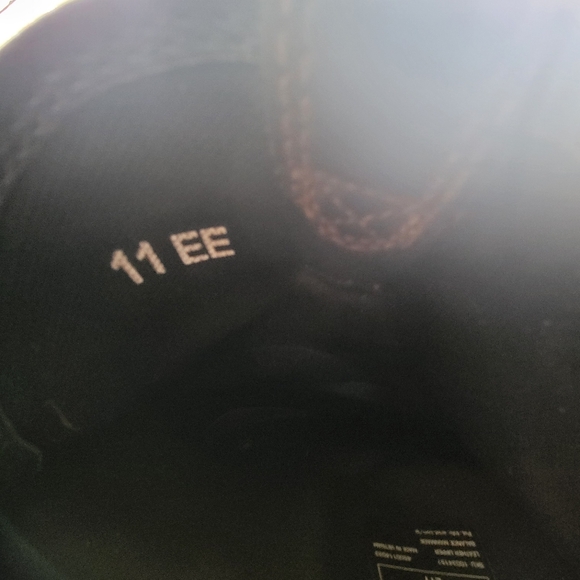 Ariat work boots. - Picture 2 of 6